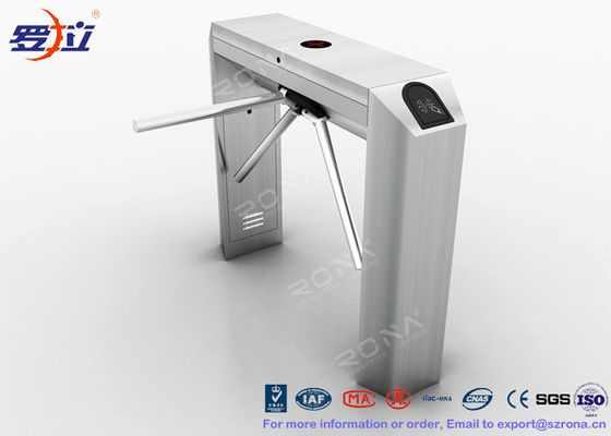 อุปกรณ์ควบคุมคนเดินเท้าขาตั้งกล้องประตูหมุน 304 วัสดุทำจากสเตนเลสสตีล